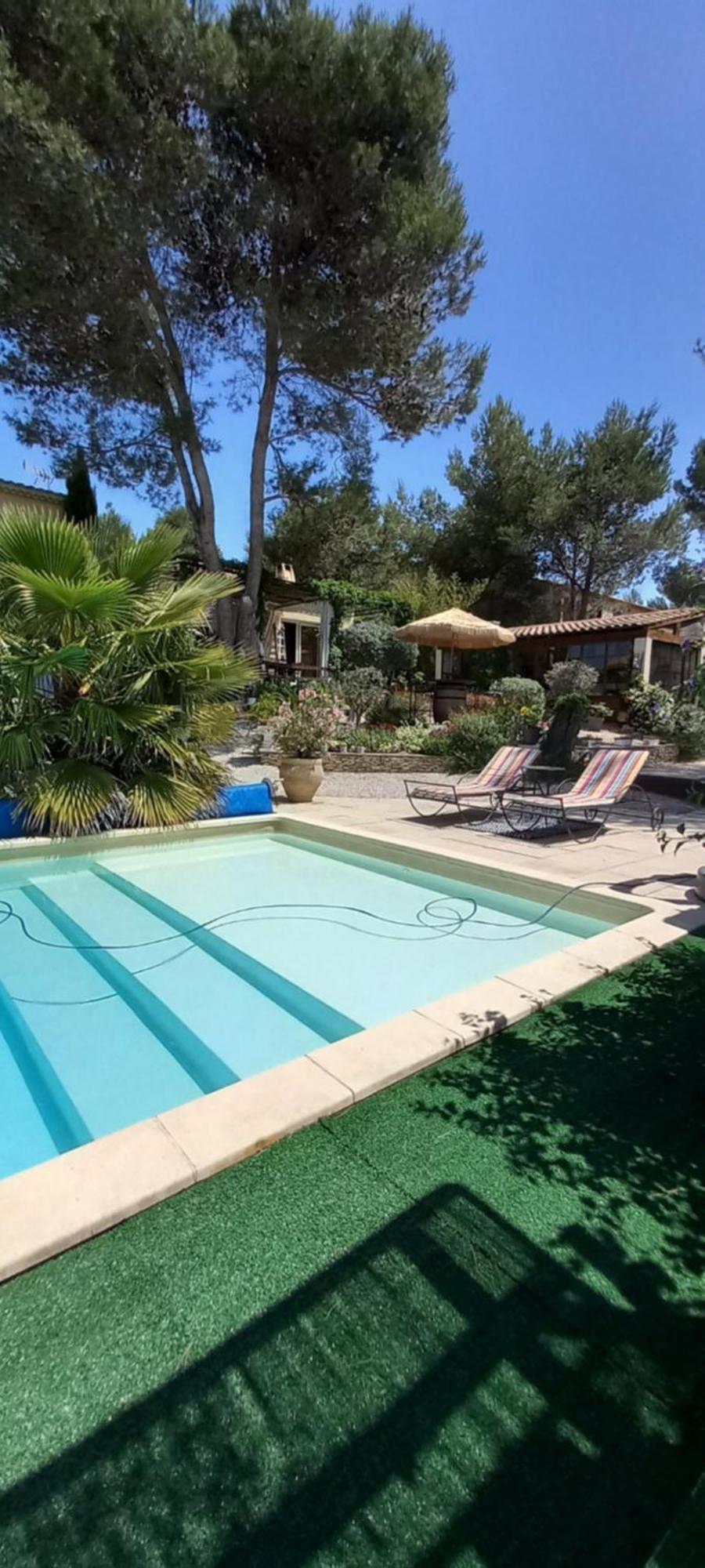 Les Coronilles Bed & Breakfast Beaucaire  Bagian luar foto