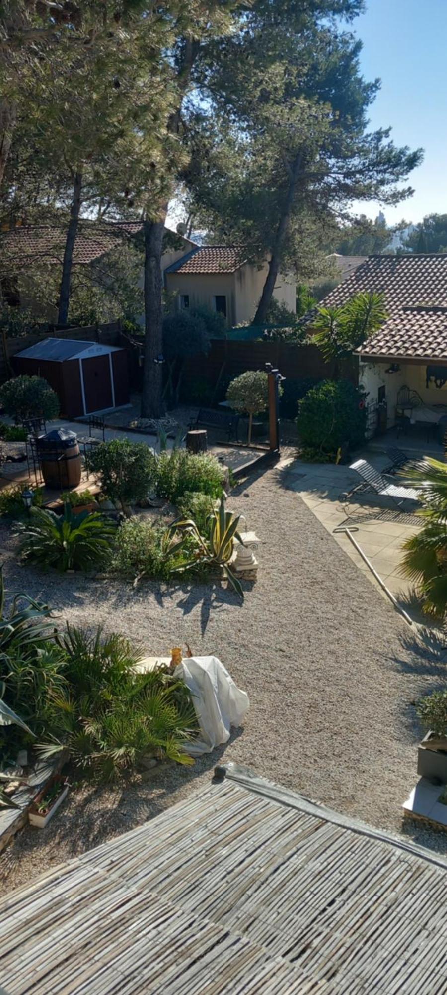 Les Coronilles Bed & Breakfast Beaucaire  Bagian luar foto